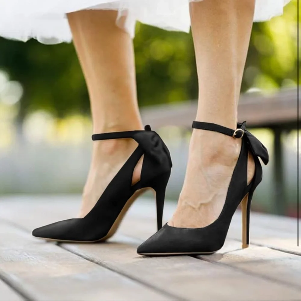 Elegant Black Bow Tie Stiletto Heels - Picture 5 of 7